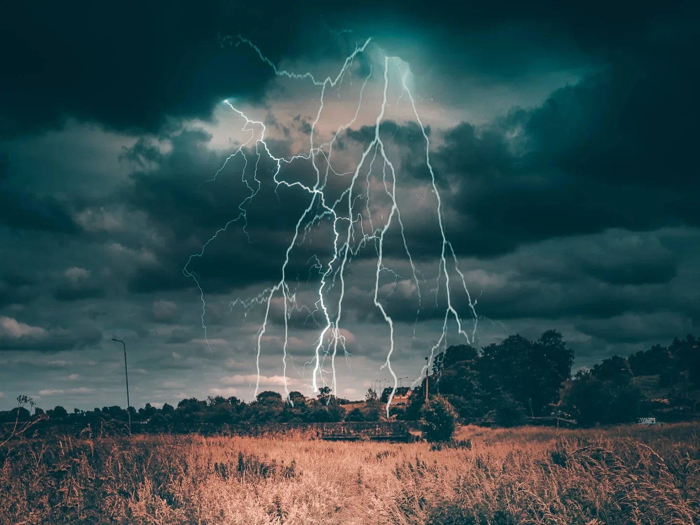 Seven including a couple killed in lightning strikes at mosque, other places in Balochistan, Punjab