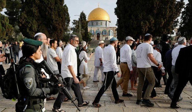 Israel closes schools over security concerns: army