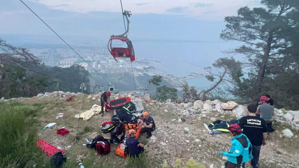 Passengers rescued from fatal Turkey cable car accident after 23 hours