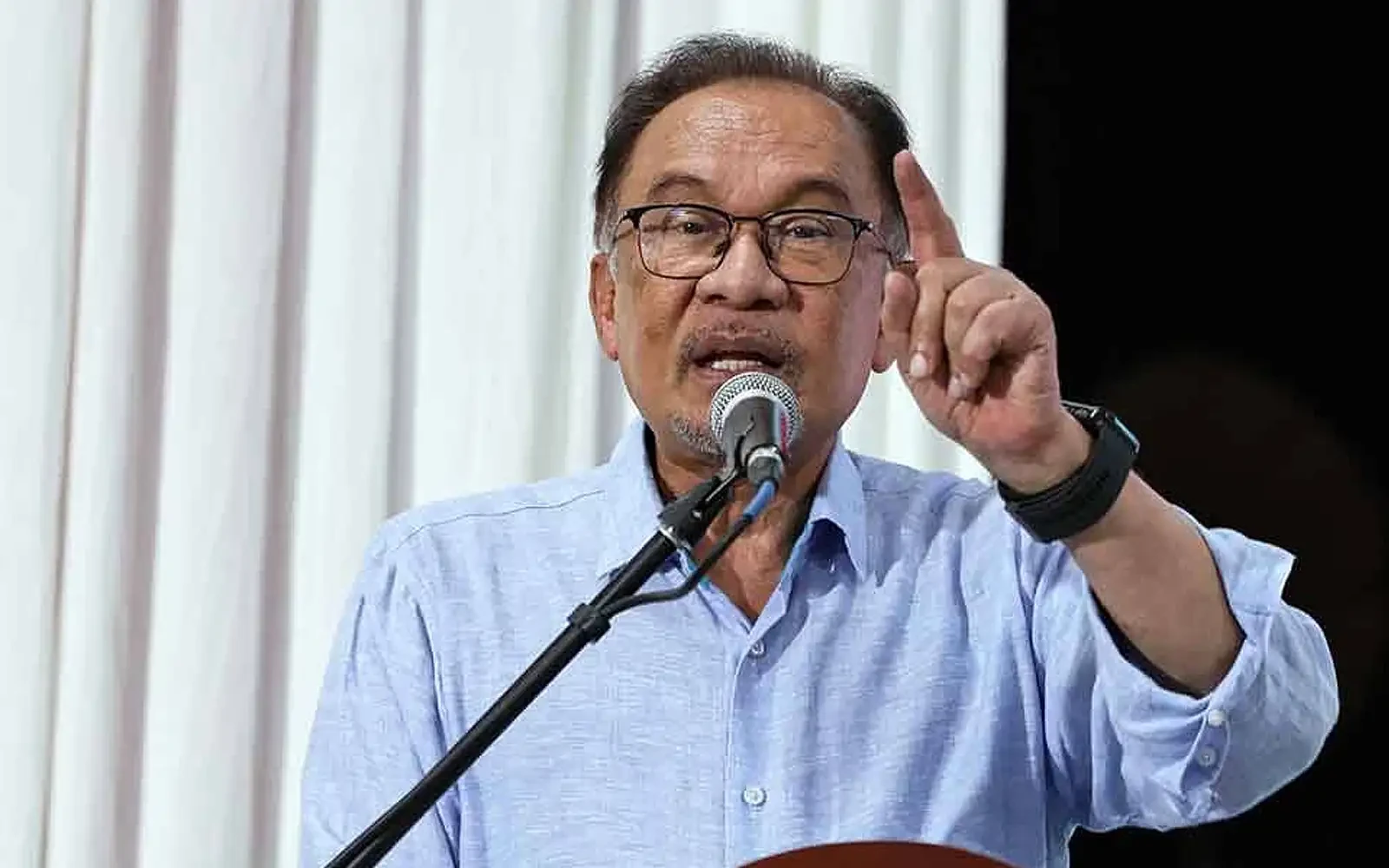 Malaysia's Anwar says Iran's attack on Israel 'legitimate'