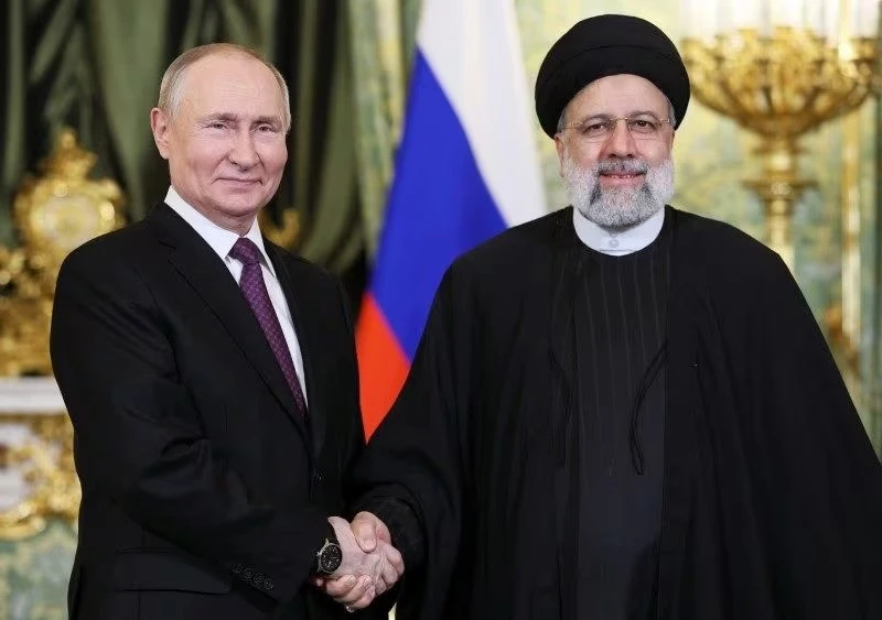 Putin urges restraint in call with Iran's Raisi