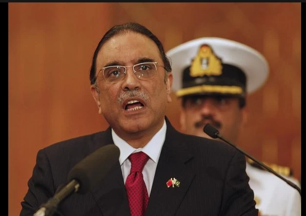 President Zardari urges dialogue, parliamentary consensus to steer country out of crisis