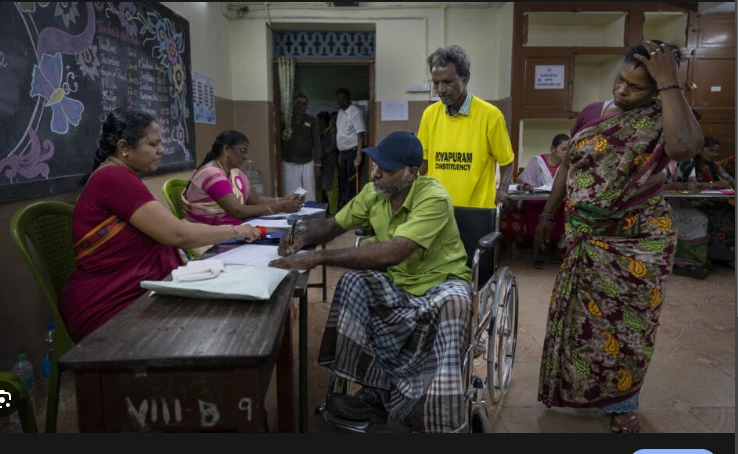 Hindu nationalist Modi the favourite as India votes