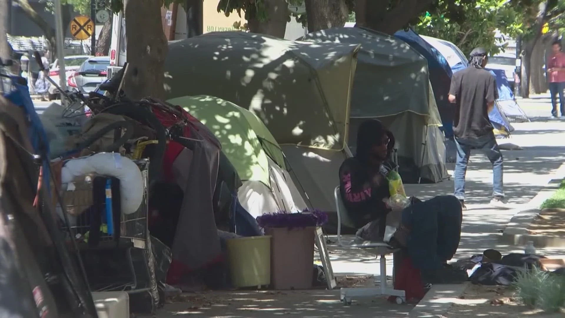 US Supreme Court weighs ban on homeless people sleeping outside