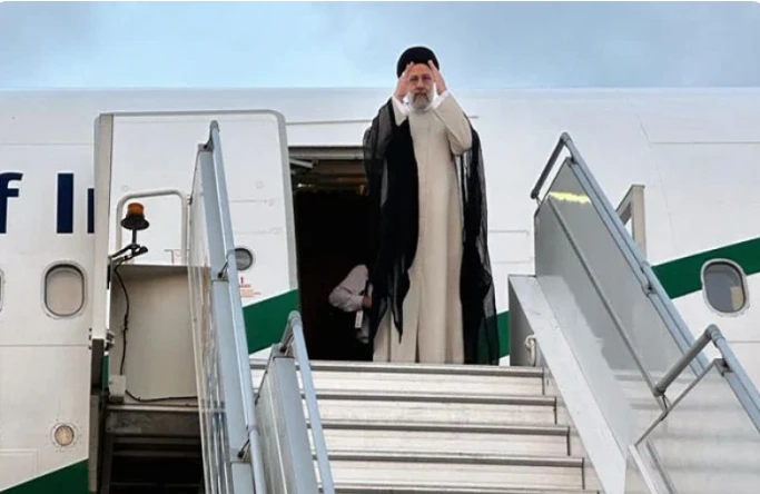 Iranian President Raisi leaves after 3-day Pakistan visit