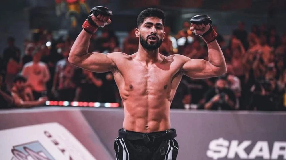 Karate Champion  Shahzaib Rindh rewarded with Job, cash after win against India