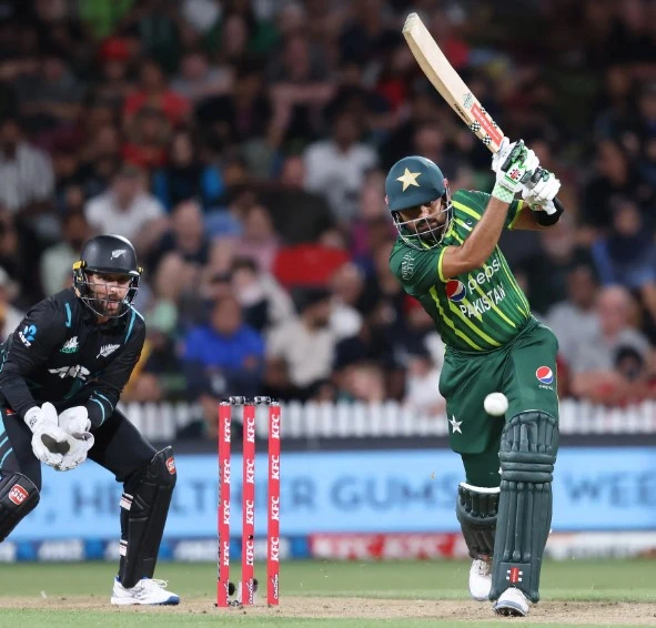 Pakistan and New Zealand clash in fourth T-20I in Lahore today