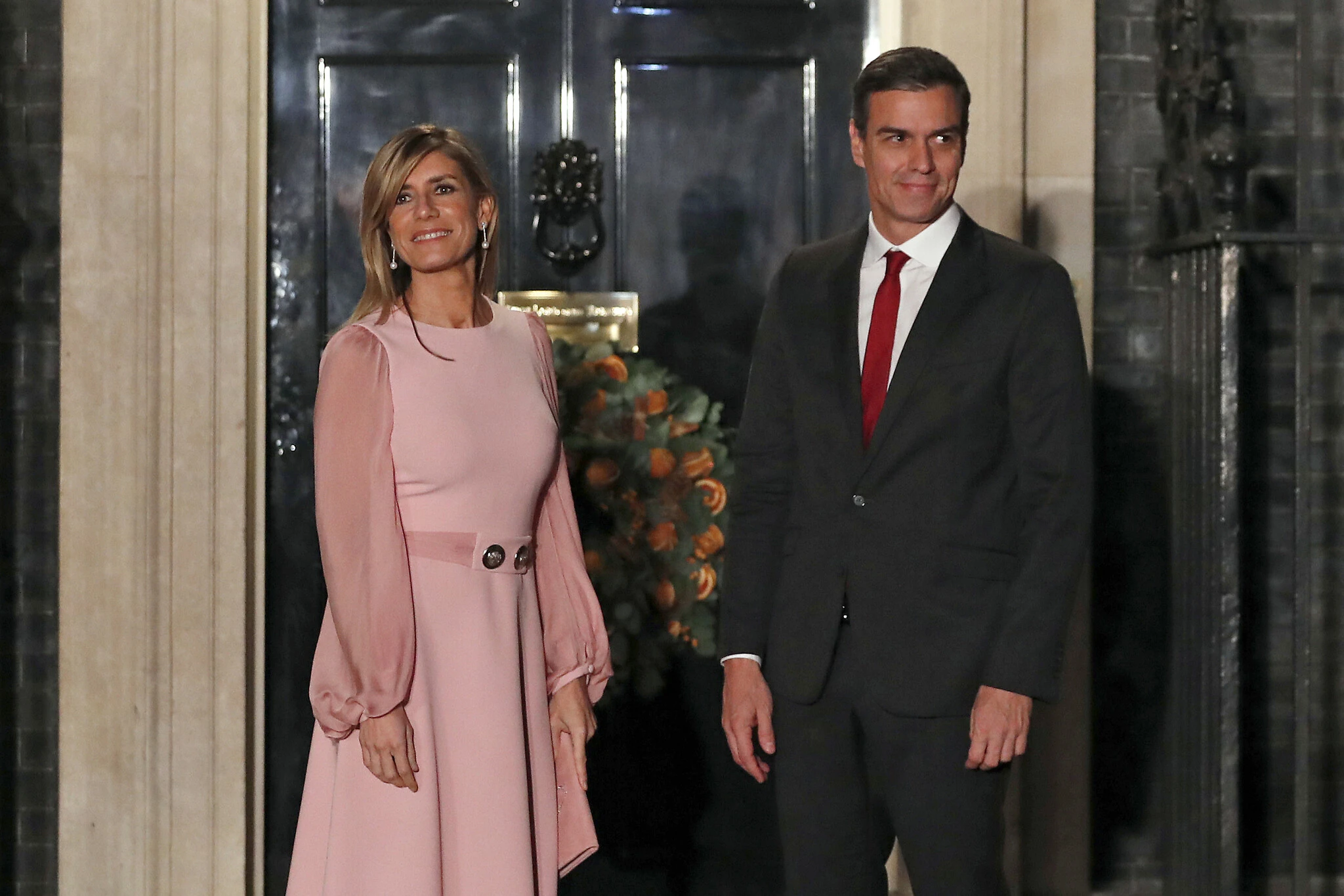 Spain PM Sanchez says weighing resignation after wife's graft probe