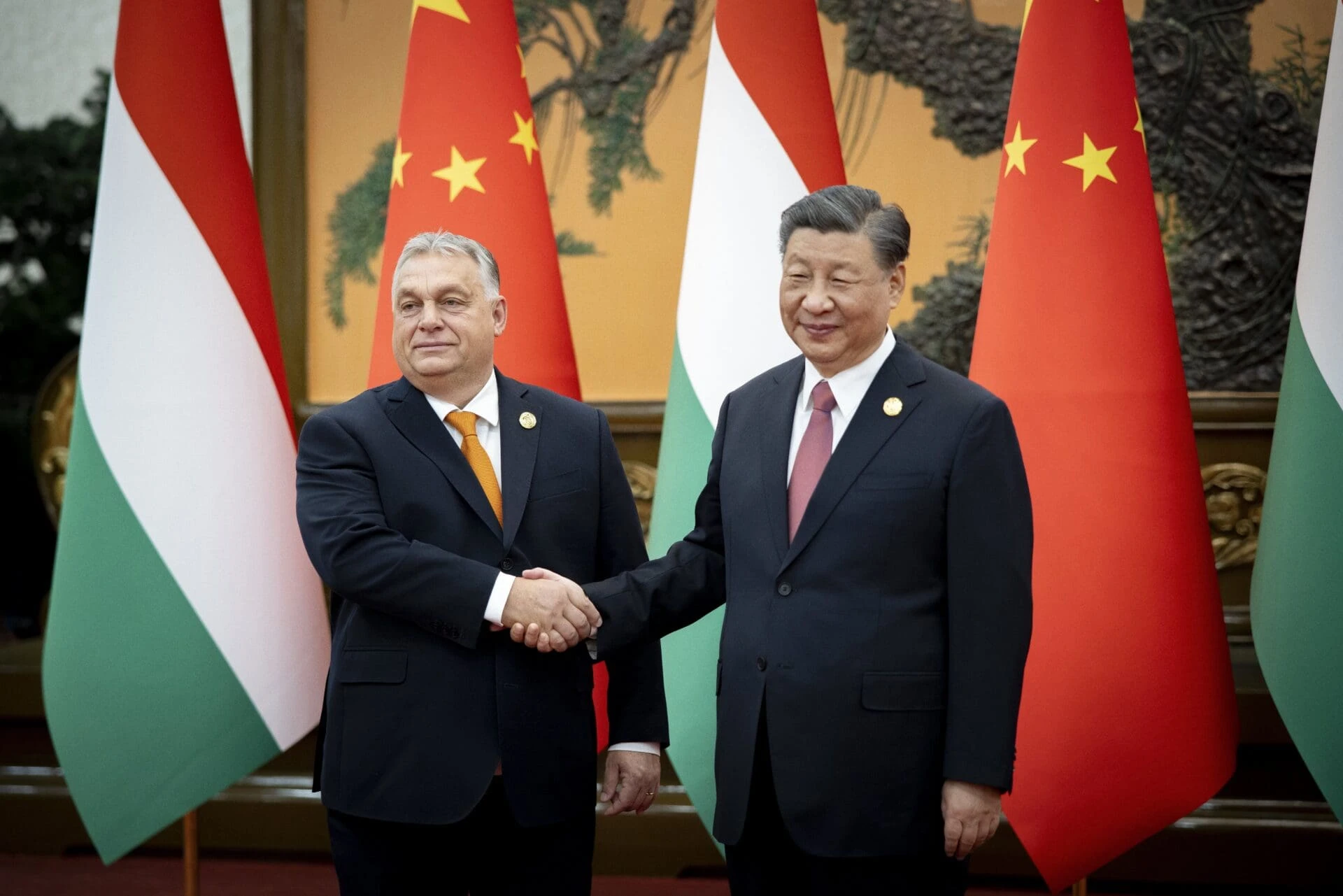 Hungary's Orban to host Chinese leader in early May