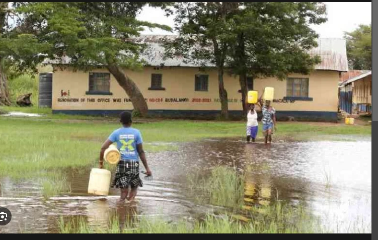 Kenya delays schools reopening due to floods