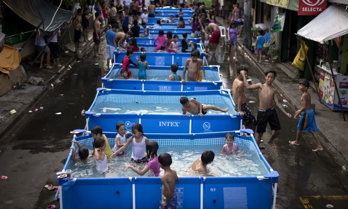 Schools closed, warnings issued as Asia swelters in extreme heatwave