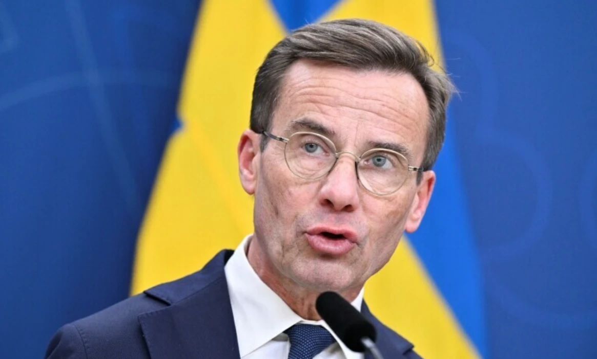 Sweden PM concerned by reports of police leaks to gangs