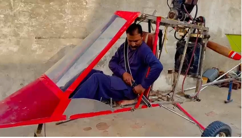 Arifwala man again builds plane from scrap