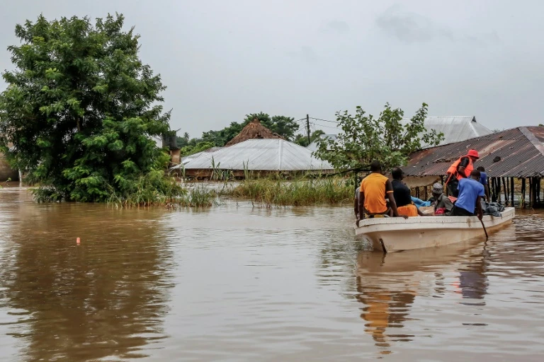 Cyclone bears down on flood-hit Kenya, Tanzania