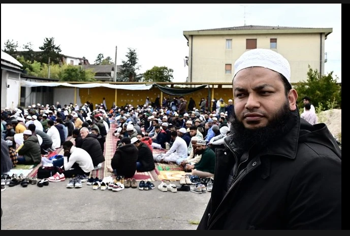 No place to pray for Muslim workers in Italian city