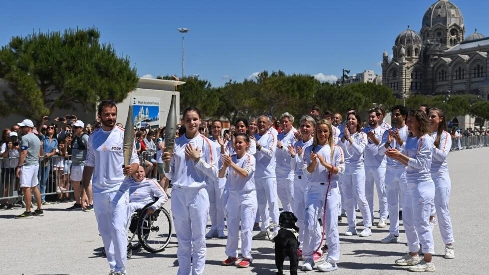 Olympic torch relay in Marseille offers 'solidarity' with Ukraine