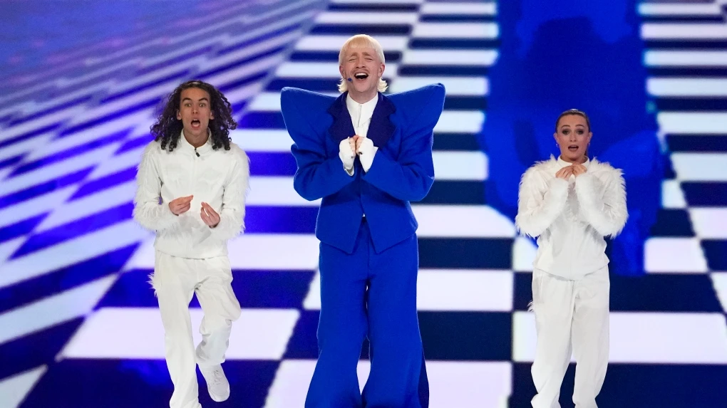 Dutch contestant excluded from Eurovision hours before final