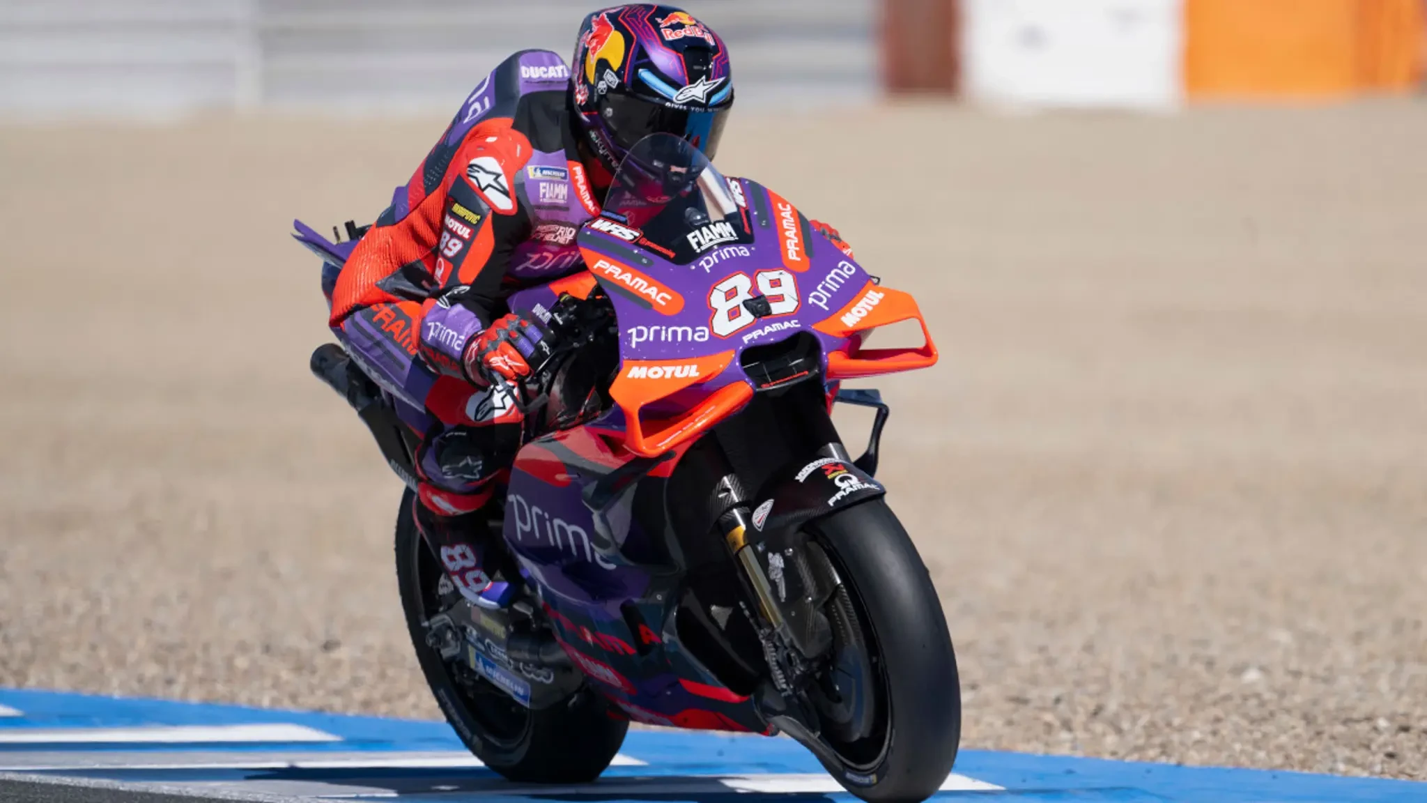 Martin survives crash to take pole for French MotoGP