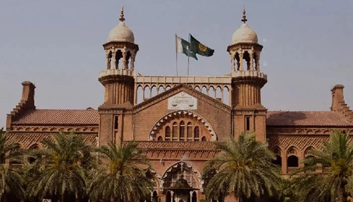 LHC directs judges to adhere to principles of law, justice