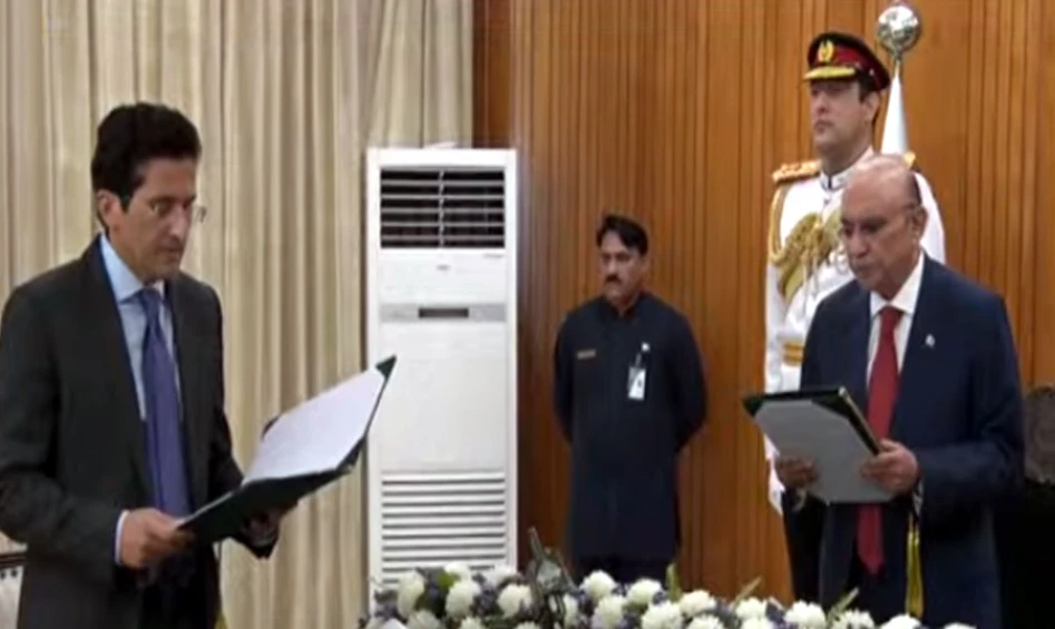 Ali Pervaiz sworn in as state minister