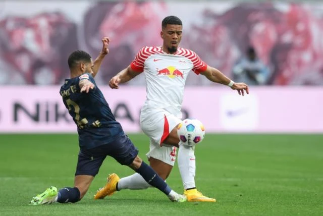 Germany defender Henrichs extends deal in Leipzig until 2028