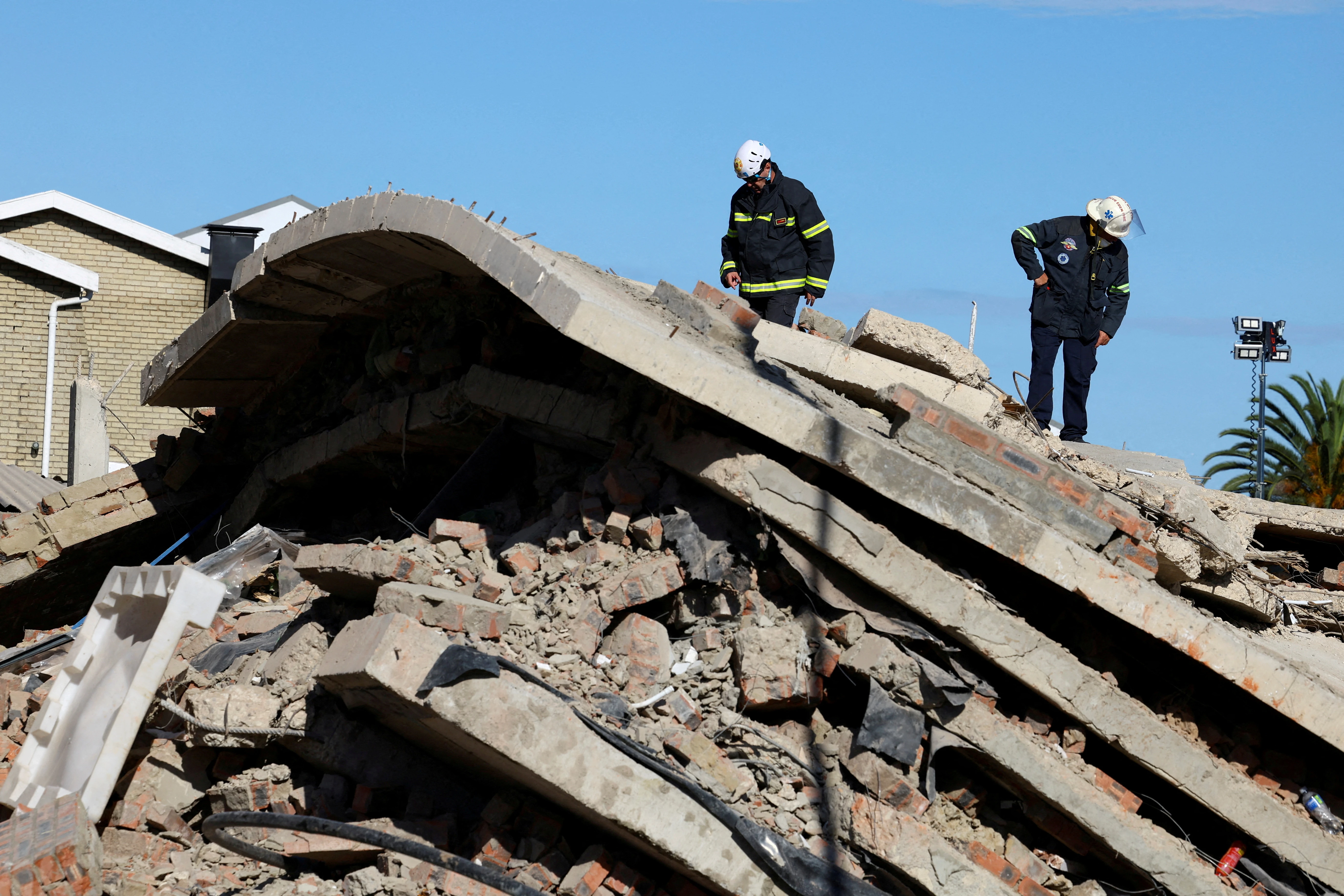 South Africa ends deadly building collapse rescue