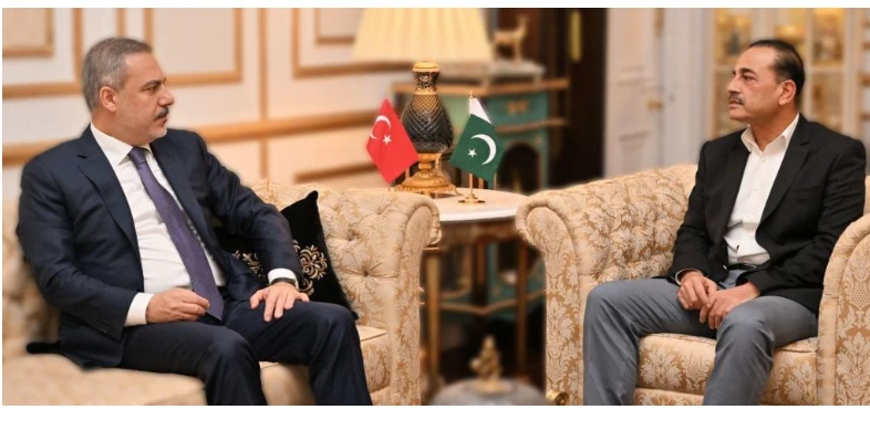 Turkish FM calls on COAS Gen Asim Munir