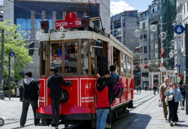 Istanbul's century-old streetcar gets a makeover