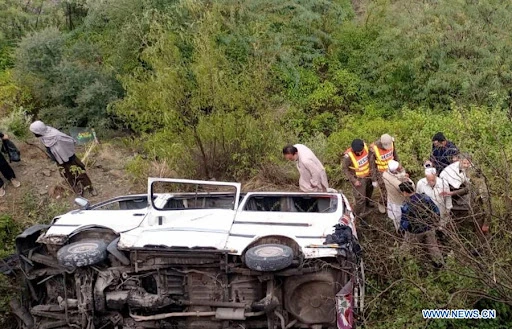 Five killed as jeep plunges into ravine in Abbottabad