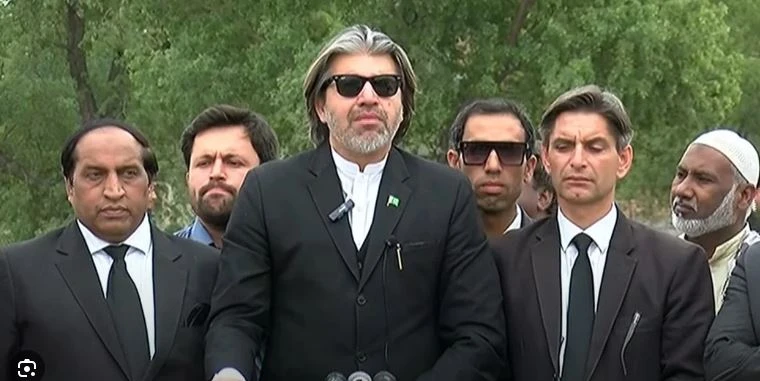 Imran Khan clarifies no talks sans return of public mandate: Ali Muhammad Khan