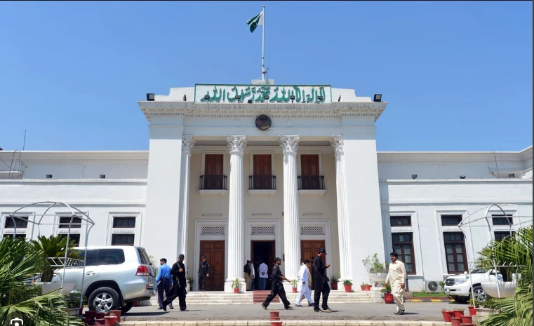 KP govt leaves Centre behind, presents Rs1700b annual budget today