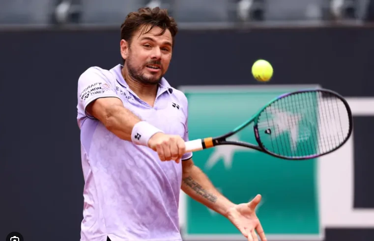 Wawrinka 'lucky enough to play, sometimes beat' the 'big three'