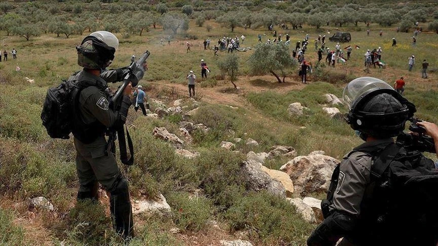 Israel army shots Palestinian teen in West Bank