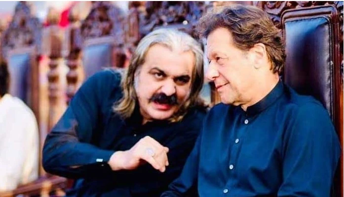 KP CM Gandapur briefs Imran Khan about SIFC meeting