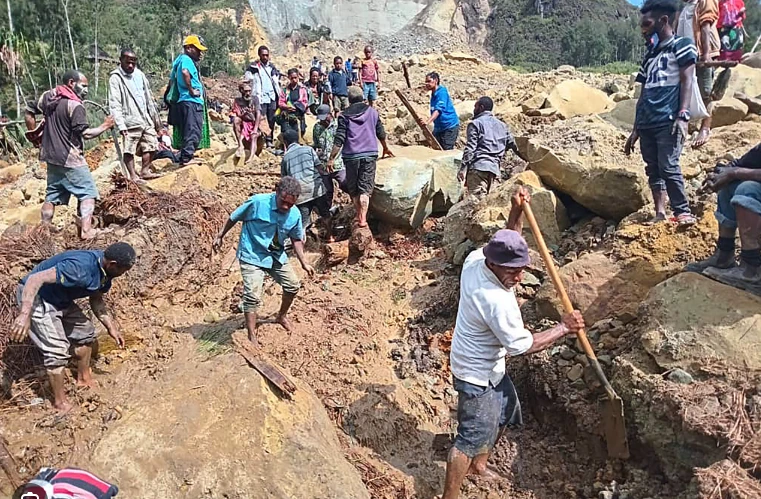 Papua New Guinea reports more than 2,000 people buried in landslide