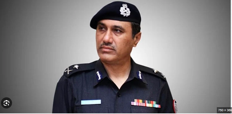 Sindh IGP orders probe into release of SSP's gunman from police lockup