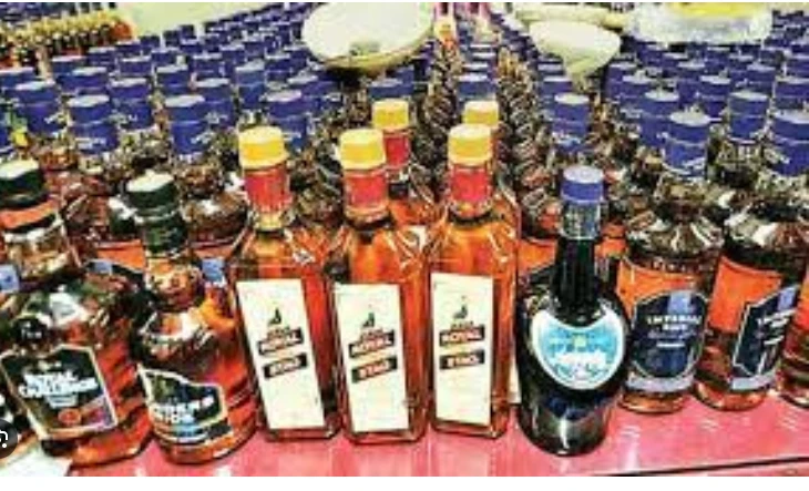 Motorway police seize 661 bottles of liquor near Multan