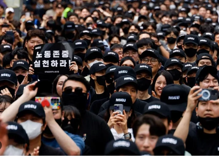 Samsung Electronics union announces first-ever strike