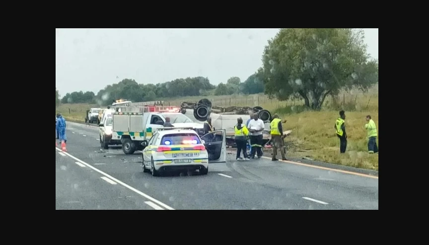 South Africa road smash kills 13