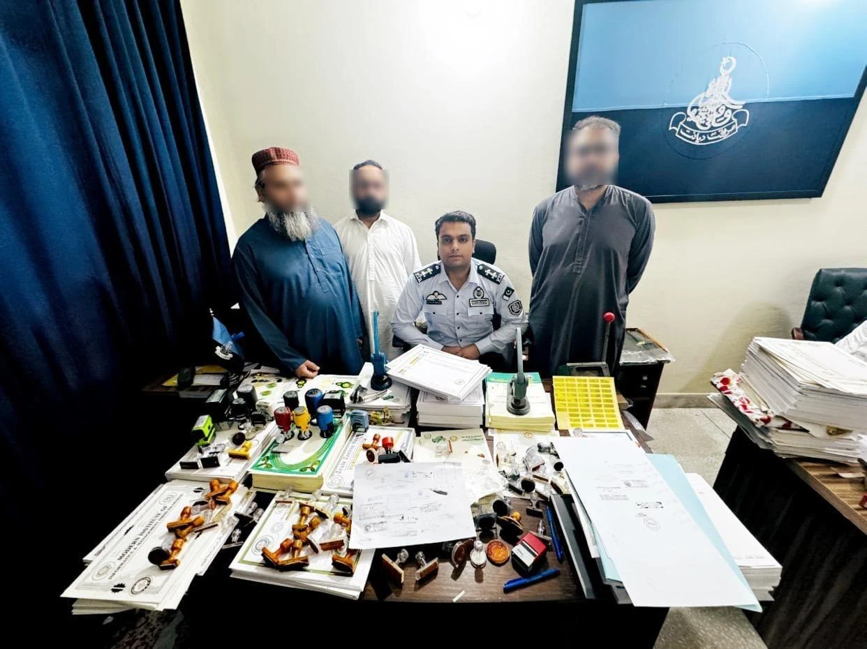 FIA arrests three in crackdown on fake technical degree scandal