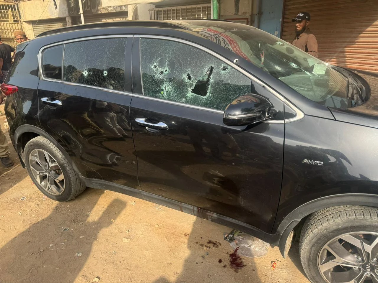 Two brothers killed, two injured in daylight gun attack in Karachi