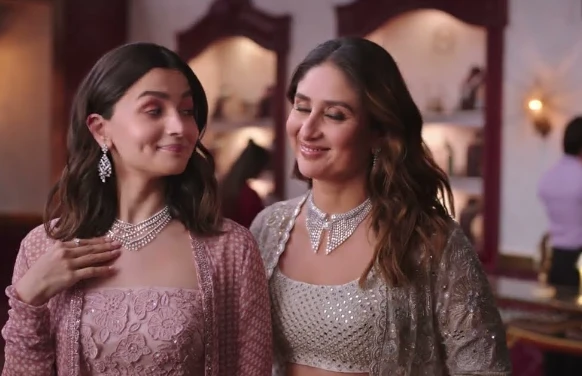 Alia Bhatt smells like a ROSE, says Kareena Kapoor