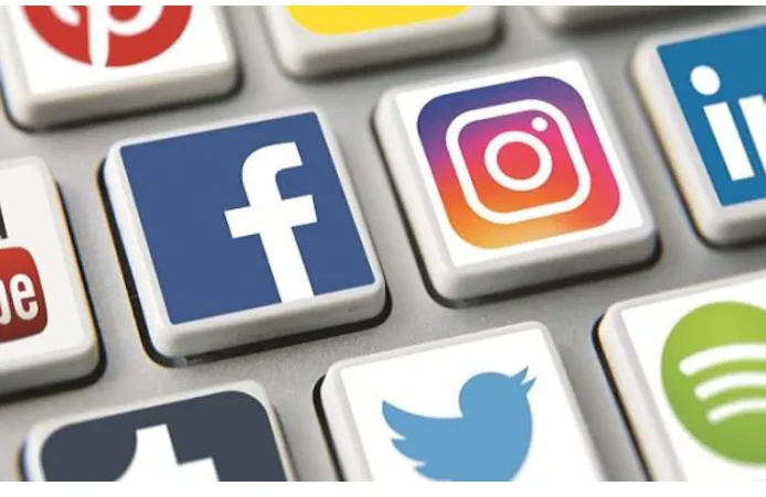 Social media fast replacing traditional mediums for news, finds IPOR survey