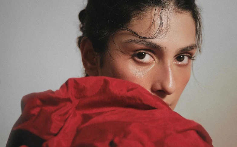 “I didn’t choose red, red chose me”: Ayeza Khan