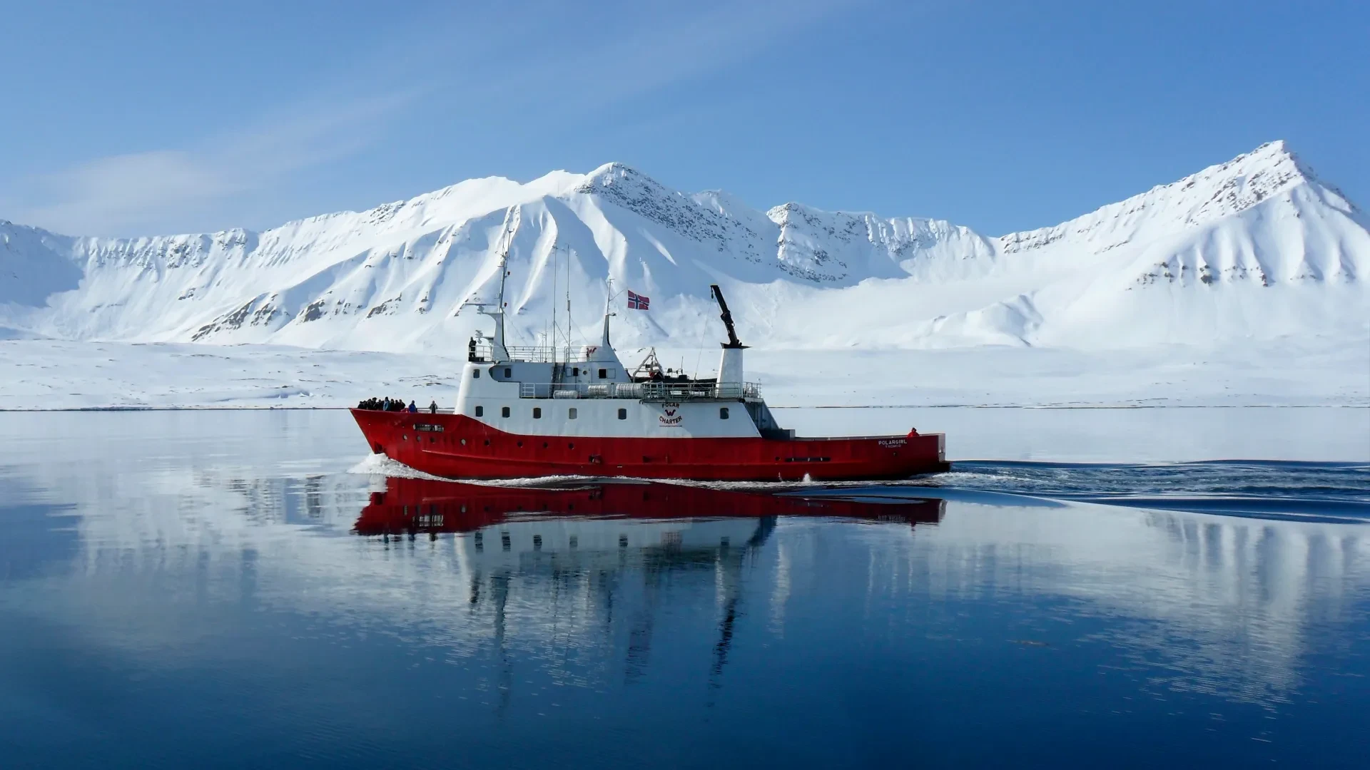 Norway vows to strengthen control over Arctic Svalbard