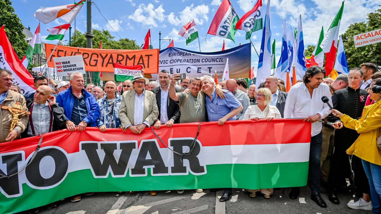 Orban holds mass 'peace' rally as EU elections near