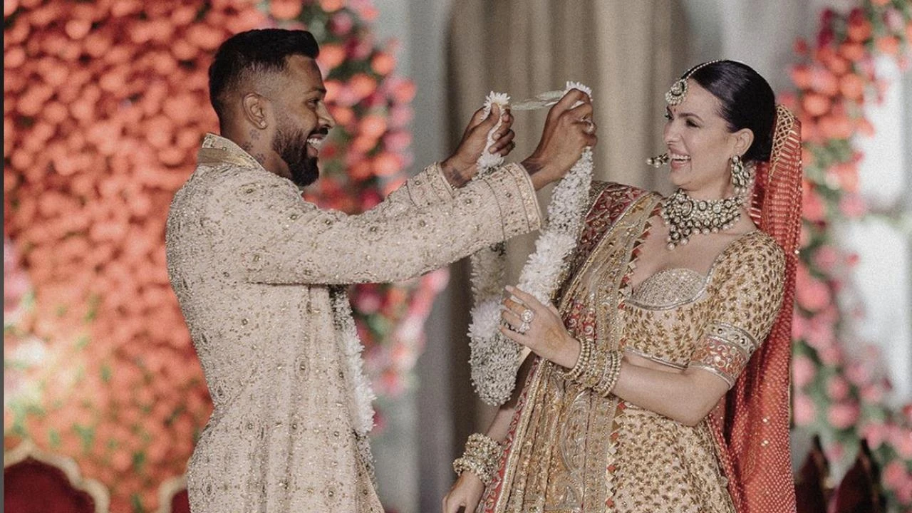 Amid divorce rumors, Natasa RESTORES wedding pictures with Hardik Pandya