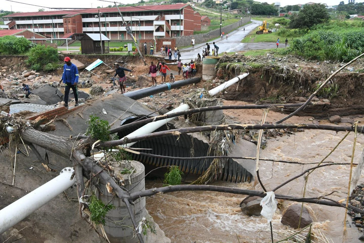 12 dead in South African flooding