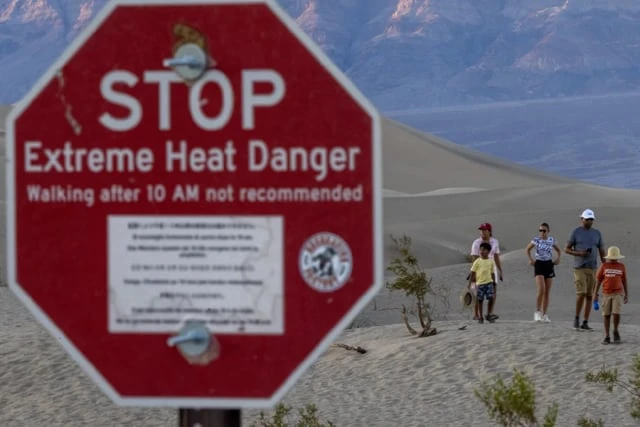 Danger warnings as heatwave hits western US