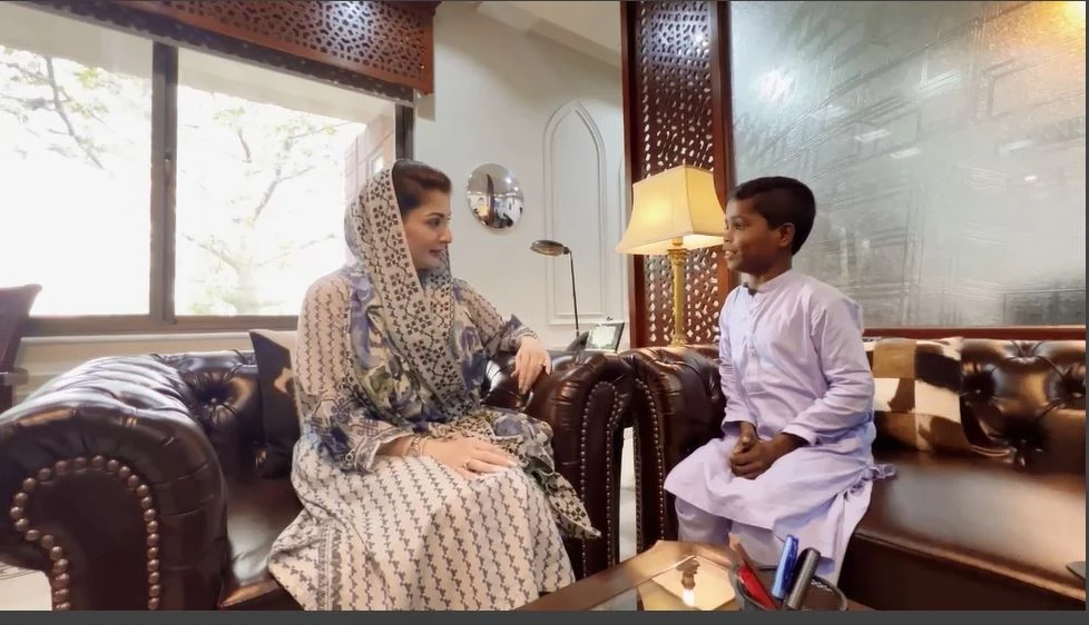 CM Maryam meets Thalassemia patient boy, handover Rs5 lakh assistant cheque